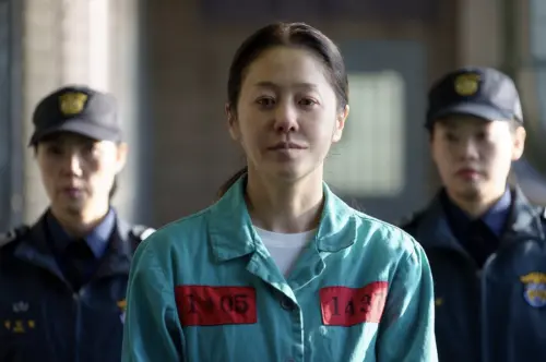 ▲《家母螳螂》高賢廷飾演殺人犯，在模仿犯出現後和警察兒子聯手追兇。（圖／翻攝自IG@atti.present）