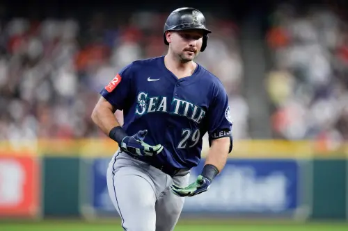 MLB／勞雷單季第57轟出爐！改寫水手隊史紀錄　超越名人堂球星
