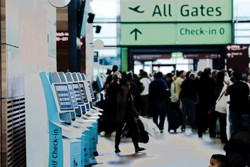 ▲歐洲多家機場使用的報到系統因網攻而中斷。圖為德國柏林布蘭登堡機場。（圖／美聯社／達志影像）