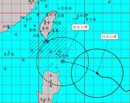 ▲樺加沙颱風今（21）日上午8時30分將發布「海上警報」，「陸上警報」也可能在今晚發布，由於發展環境好，樺加沙颱風已經增強為「強烈颱風」。（圖／中央氣象署cwa.gov.tw）