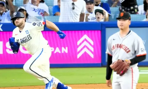 ▲▲台灣右投鄧愷威今（21）日在洛杉磯道奇主場掛帥先發，在首局首打席面對大谷利用招牌武器Sweeper與速球投出三振。值得一提的是，上次有台灣球員三振大谷的紀錄已經是2019年6月6日的王維中，時隔2300天鄧愷威再次達成此壯舉。（圖／美聯社／達志影像）