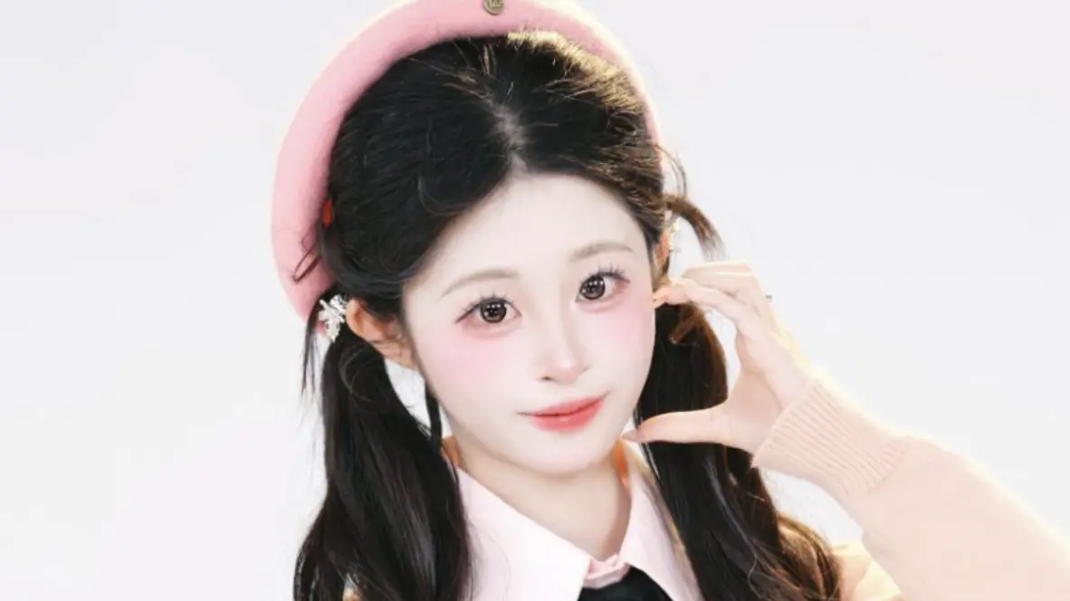 ▲中國女團成員楓葉姐姐因「上車舞」爆紅，其團員「扶搖」（如圖）也跟著紅起來，臉蛋神似韓籍富邦啦啦隊女神李珠珢，而她感動粉絲支持，哭著喊：「我是sk的第一個台灣成員，這就是台灣人的團結嗎！」（圖／翻攝自snowys__）