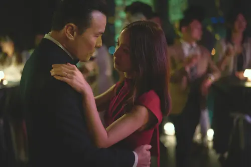 ▲李銘忠在《失明》裡傳統嚴父形象，一度讓林依晨害怕。（圖／周子娛樂提供）