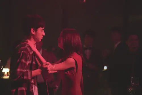 ▲林依晨認為，兒子對媽媽充滿包容與接納的愛，同時想到雪津也是如此無條件接受自己真實的樣子，既喜悅又感慨又悲從中來。（圖／周子娛樂提供）