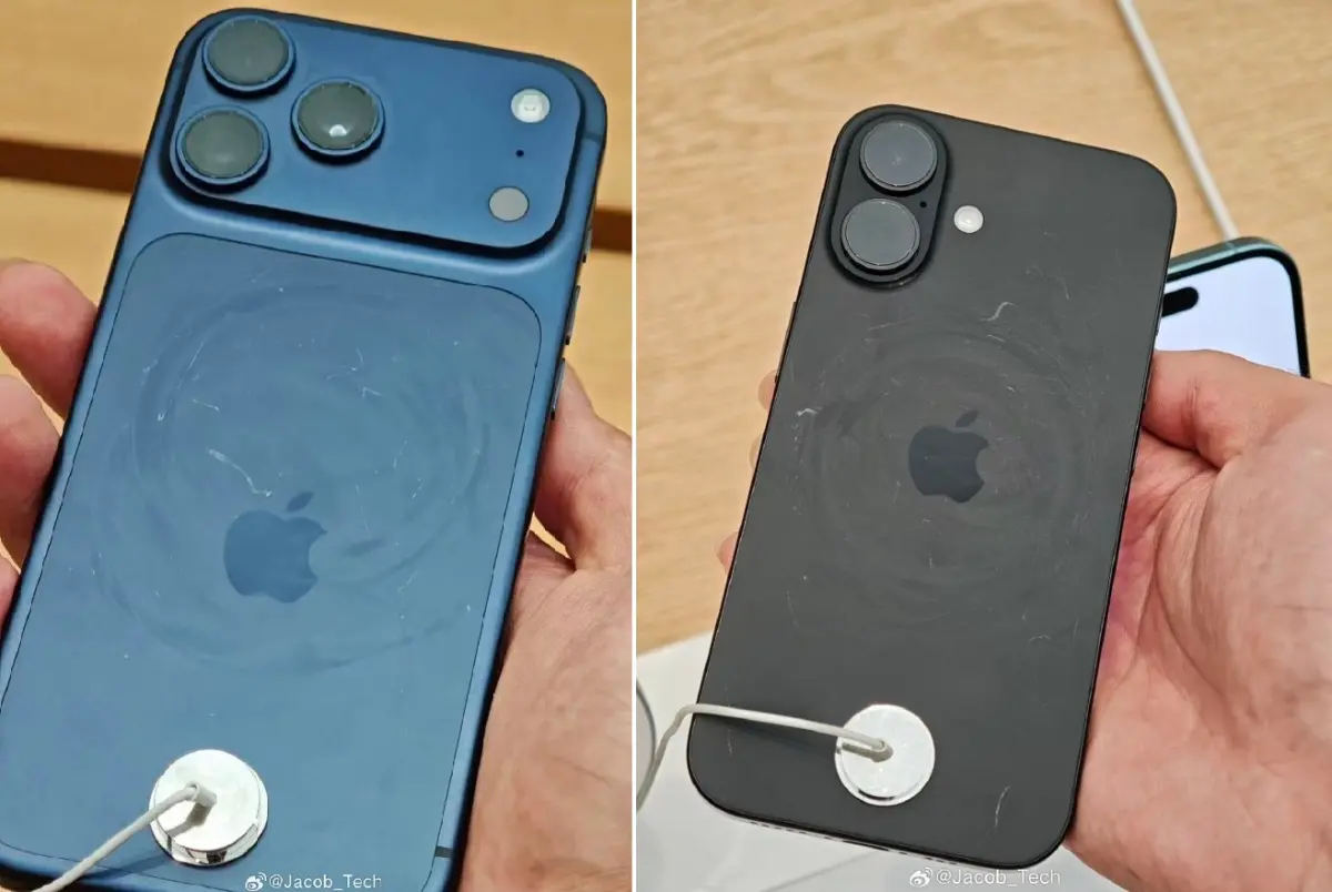 ▲中國網友在微博分享，iPhone17中，藏藍色的Pro Max、黑色的Air，在展示幾個小時後，機身就出現明顯刮痕。（圖／翻攝自微博）