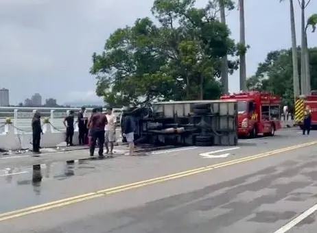 出門買衣服遇死劫…一家三代澄清湖車禍2死1重傷　家屬哀痛謝救援
