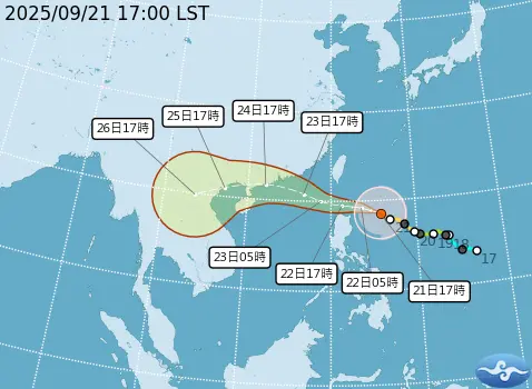 ▲中央氣象署今（21）日下午5時30分，針對樺加沙颱風發布「陸上警報」，首波警戒範圍是「恆春半島」。（圖／中央氣象署cwa.gov.tw）