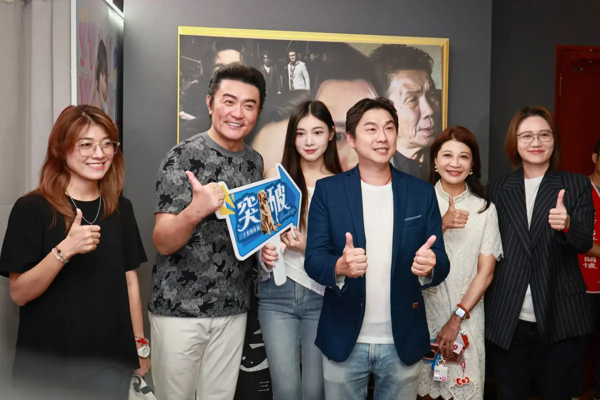 ▲知名演員李㼈力挺康家瑋投入地方服務。 （圖／業者提供）