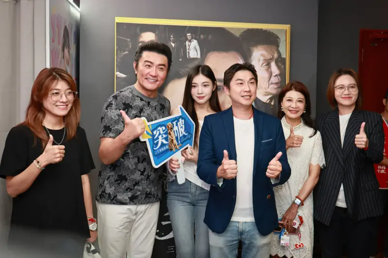 ▲知名演員李㼈力挺康家瑋投入地方服務。 （圖／業者提供）