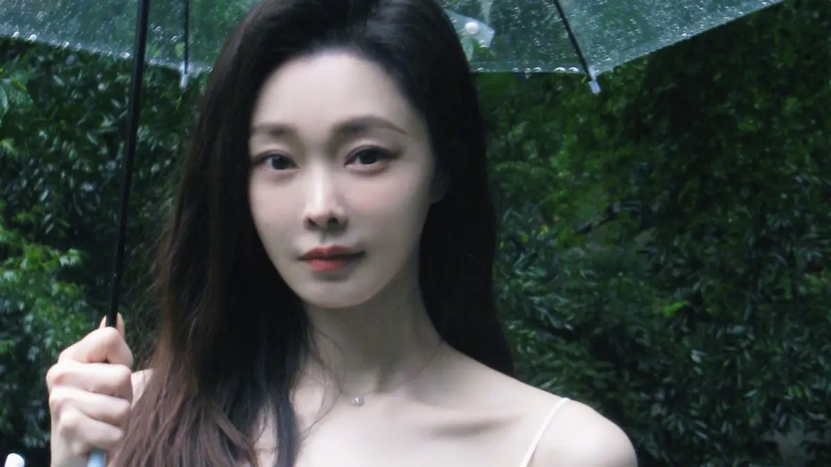 ▲大陸女星宋軼（如圖）自傳出情變白敬亭後，爭議不停爆出，近日被控疑似劇組耍大牌又難搞，對此工作室火大提告。（圖／宋軼 微博）