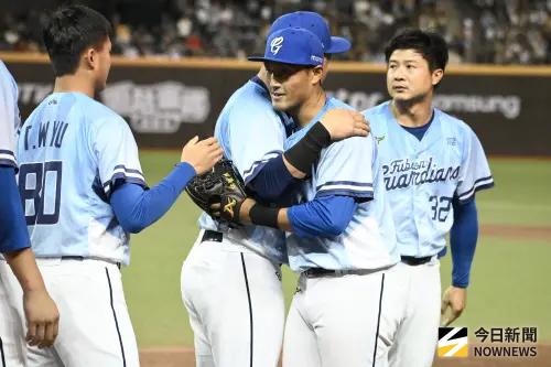 ▲富邦悍將林哲瑄將在季末引退，今日是他球員生涯最後一次出賽。（圖／記者林柏年攝,2025.09.21）