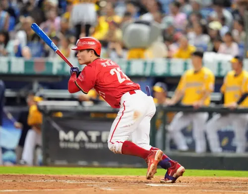 ▲李凱威的安打數累計至125支，超越林佳緯重登安打王寶座，同時以26次盜壘穩居盜壘王，暫居雙冠王寶座。（圖／味全龍提供）