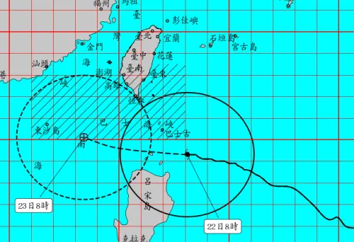 ▲樺加沙颱風目前海陸警齊發，強度已經來到最巔峰，暴風圈預計今（22）日中午接觸恆春，屏東、台東、高雄也將陸續受到影響。（圖／中央氣象署cwa.gov.tw）