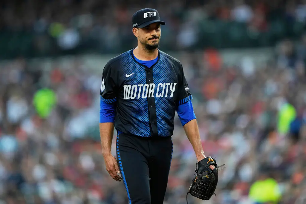 ▲MLB底特律老虎今（22）日宣布，將41歲老將摩頓（Charlie Morton）放進指定讓渡名單，摩頓原先被球隊預期能夠成為先發輪值穩定戰力，但接近季末，摩頓表現開始下滑，9月防禦率高達12.75。（圖／美聯社／達志影像）