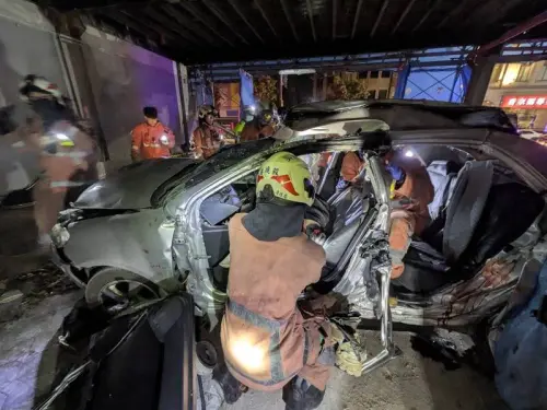 曾捲竹北女警兼差風波　養生館舊址工地驚傳4死車禍
