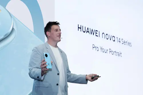 ▲HUAWEI nova 14系列，超準紅楓，拍出你的人像大作