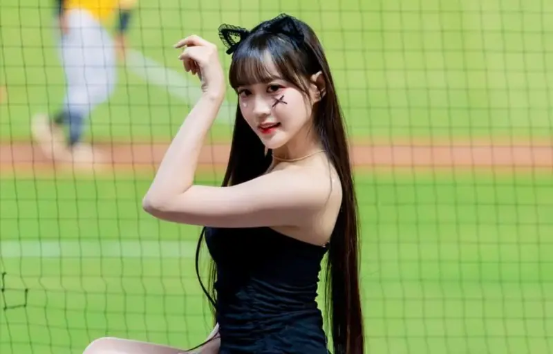 ▲邊荷律為中信兄弟連續應援4天後，她昨晚發文，坦言身體狀況確實不太好，並內疚直呼：「應援的時候沒能以百分之百的狀態去做，真的很抱歉」。（圖／Passion Sisters 中信兄弟啦啦隊臉書）