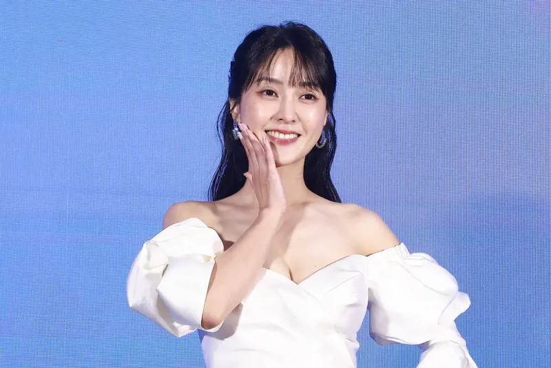 ▲大元從《大學生了沒》發跡，過去臉頰比較肉的她，20歲就進入醫美的行列，當作定期保養，才有現在的小V臉，而老公鼓鼓每次看不出她做了什麼，只會誇她變漂亮。（圖／記者葉政勳攝）