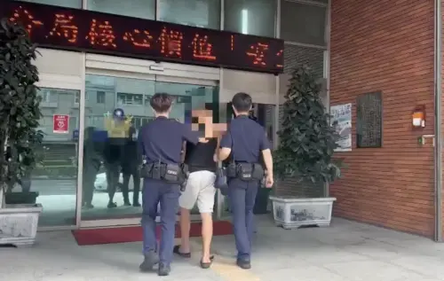 ▲竊賊蔡男遭警方逮捕。（圖／翻攝畫面）