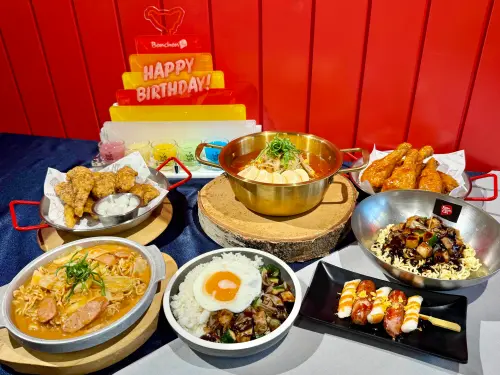 ▲本村炸雞推薦四大新菜開吃。（圖／記者蕭涵云攝）