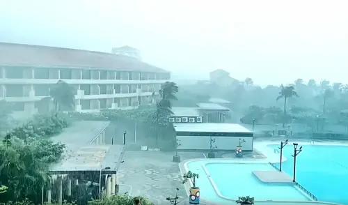 ▲樺加沙颱風墾丁實況（圖／Threads網友@shiba_in_zakka授權提供）