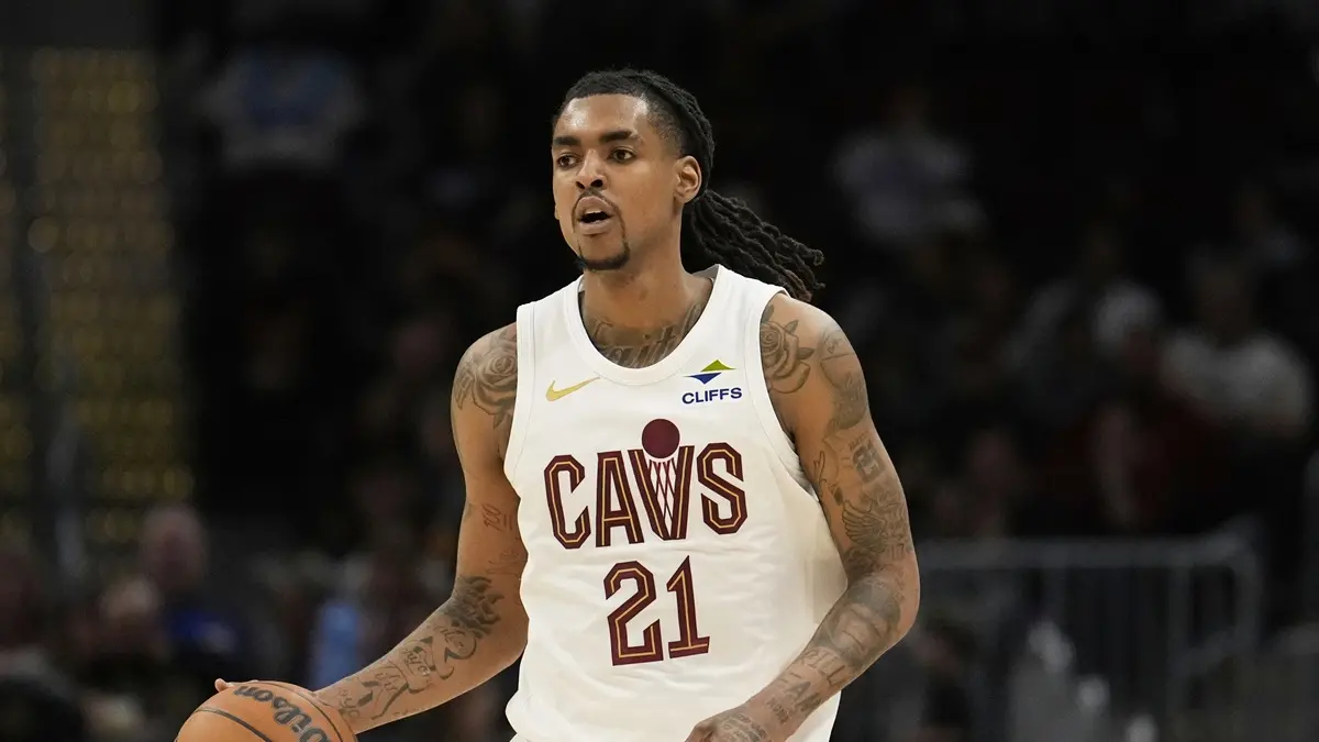 ▲費城76人隊已經簽下四名自由球員，分別是前鋒貝茲（Emoni Bates，圖中者）、控球後衛錢德勒（Kennedy Chandler）、鋒衛希爾（Malcolm Hill），以及前鋒馬丁（Jaylen Martin）。（圖／美聯社／達志影像）