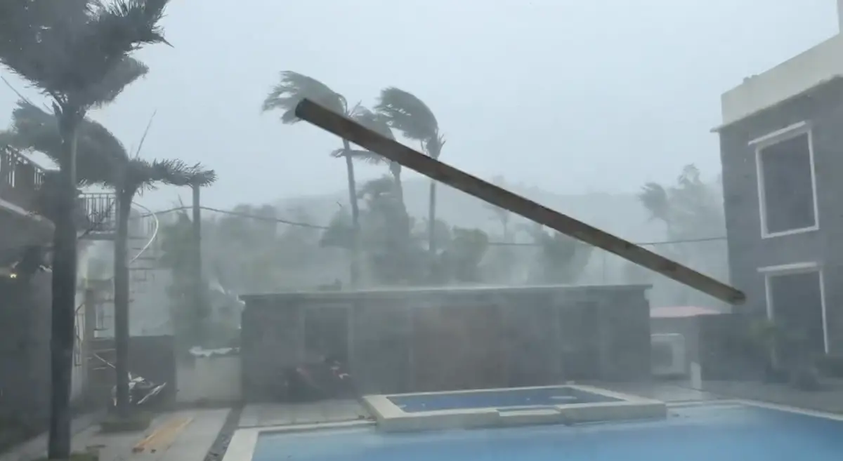 ▲台灣、菲律賓與中國南方正嚴陣以待超級颱風「樺加沙」（Ragasa）的襲擊。（圖／翻攝自X）