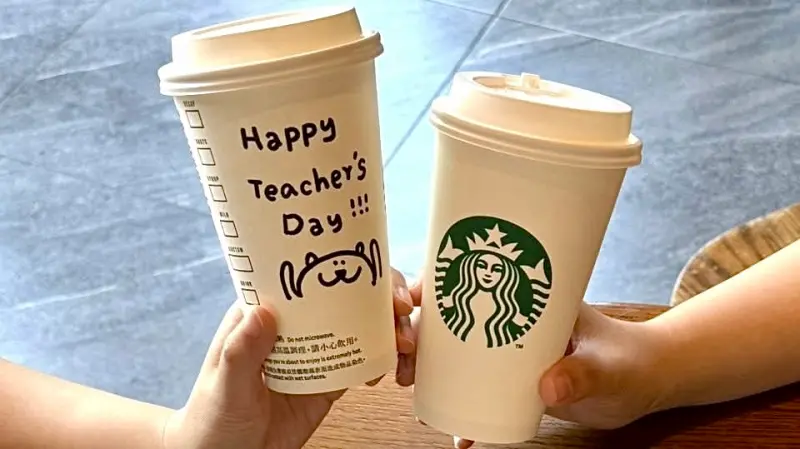 ▲星巴克「買一送一」指定品項好友分享日，foodpanda輸入優惠碼「週二星享日」再折70元；中秋禮盒優惠9折預購倒數。85度C教師節連假多多分享日優惠「第2杯10元」，對中姓名有「多」字第二杯免費喝。（圖／翻攝自星巴克FB）