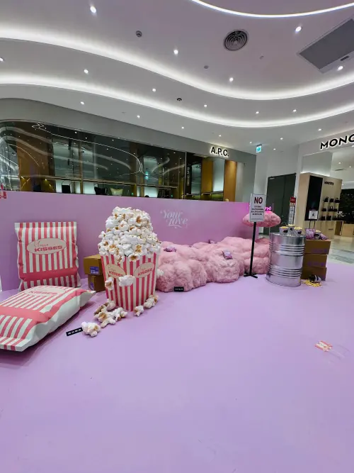 ▲JISOO的快閃店布置浪漫。（圖／寬寬整合行銷）