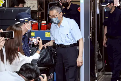 遭陳佩琪爆感染HPV！柯文哲露面狂咳　被問「屁股還好嗎」反應曝
