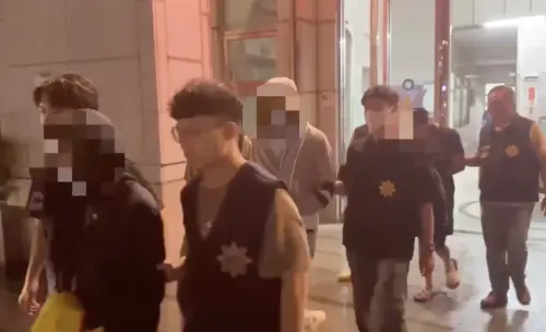 ▲「阿志頭」3刺青惡煞遭警方移送。（圖／翻攝畫面）