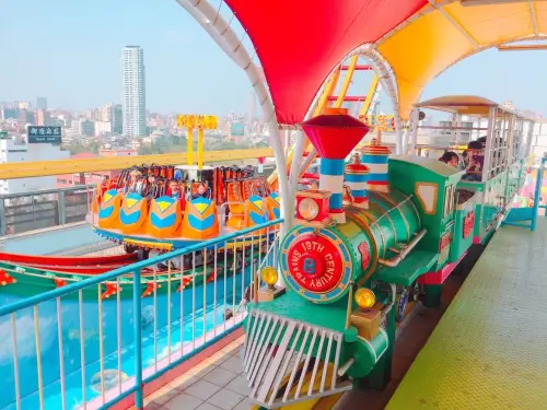 ▲大立百貨的空中樂園，是許多高雄人的兒時回憶景點。（圖／取自大立百貨臉書）