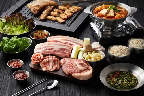 GD最愛「金豬食堂」再被包場！傳是SUPER JUNIOR　SJ後台美食公開
