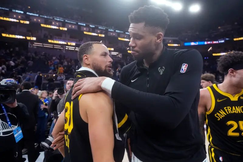 ▲勇士想交易得到「字母哥」阿德托坤博（Giannis Antetokounmpo）與「詹皇」詹姆斯（LeBron James），真正的關鍵其實是在於他們是否願意拿出巴特勒（Jimmy Butler）。（圖／美聯社／達志影像）