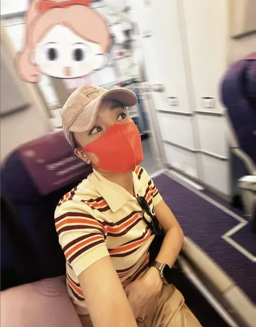 ▲容祖兒在樺加沙颱風逼近香港、航班大亂時，經過一番折騰，總算還是能坐上飛機飛上海，表示心裡還是怕怕，因此胃痛。（圖／摘自 IG@yungchoyee）