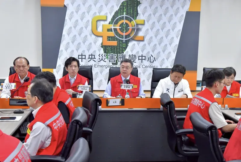 巷仔內／人命關天搶命先　政治口水溢流麻煩改天