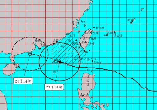 ▲樺加沙颱風依舊是強颱等級，颱風暴風圈已經離開台灣，目前陸上颱風警報解除，海上颱風警報持續發布。（圖／中央氣象署cwa.gov.tw）