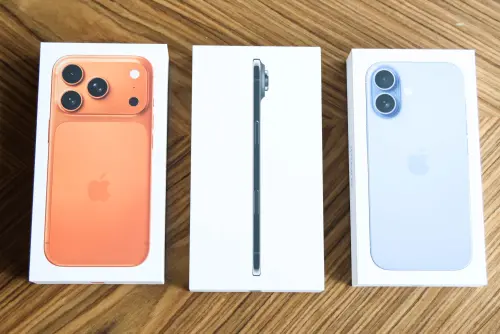 ▲1月銷售榜中，儘管蘋果iPhone系列持續霸榜前五名，但安卓陣營的「萬元機」表現亮眼，三星、OPPO與vivo等多款高性價比機型擠進熱銷榜。（圖／記者朱永強攝）