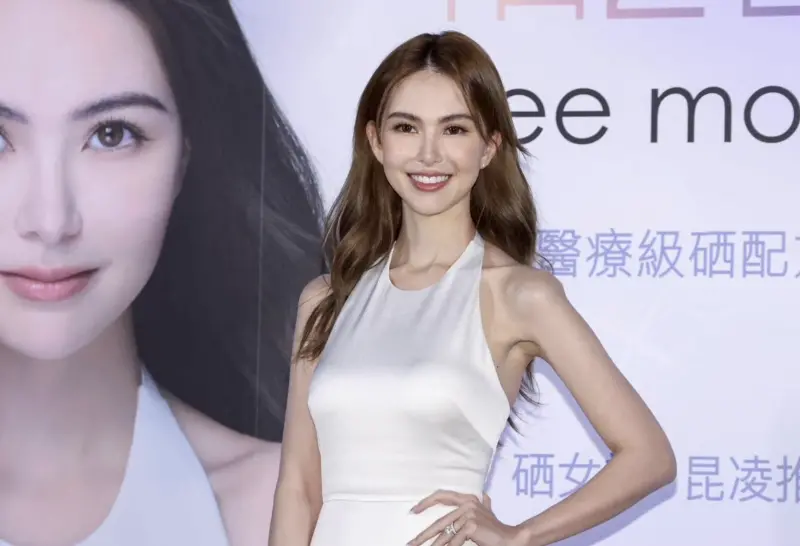 ▲昆凌（如圖）代言保健食品，透露家中年紀最小的老三、小女兒，非常黏老公周杰倫，幾乎沒辦法分開，自己也樂得丟給他照顧，她也否認已經懷第4胎。（圖／記者朱永強攝）