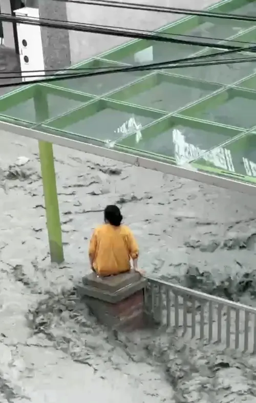 ▲馬太鞍溪堰塞湖溢流（圖／花蓮縣議員楊華美Threads@huanewday）