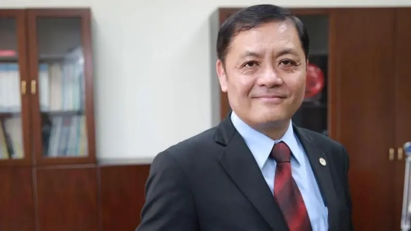 ▲國立高雄大學前代理校長莊寶鵰教授分析指出，商用車電動化是台灣實現淨零轉型路徑中，效益最高、也最具挑戰的一哩路。（圖／翻攝畫面）