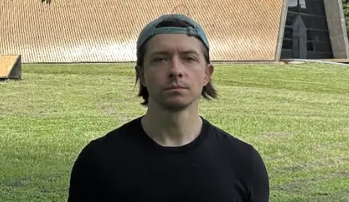 《中文怪物》金炳秀才傳劈腿！烏克蘭選手柯羅再爆性騷
