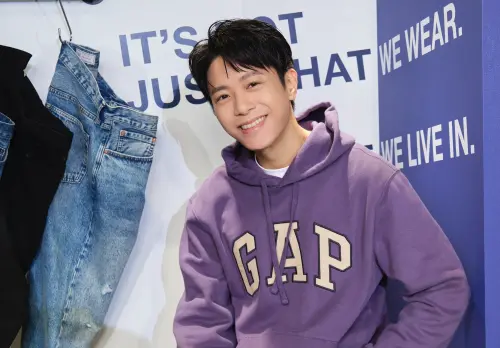 ▲韋禮安（如圖）今（23）日出席服裝品牌記者會，分享他和太太倆人會互穿衣服，有時他也會穿太太衣服出門，因為老婆的衣服比較好看。（圖／Gap提供）