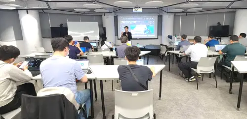 透過學習提昇自我能力！勞動部高屏澎東分署開辦人工智慧職訓課程
