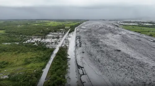 ▲花蓮馬太鞍溪堰塞湖溢流（圖／東穩通運公司授權提供）