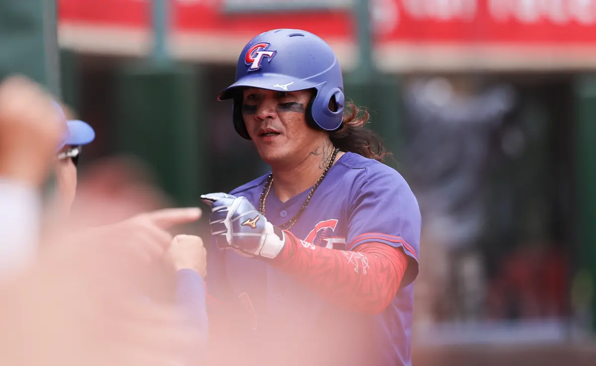 ▲「台韓大戰」晚間18點30分登場，首局中華隊打線就大爆發，第七局靠著台灣隊長陳敏賜扛出再見兩分砲，終場10：0提前七局扣倒韓國，漂亮拿下預賽2連勝。（圖／中華棒協提供）