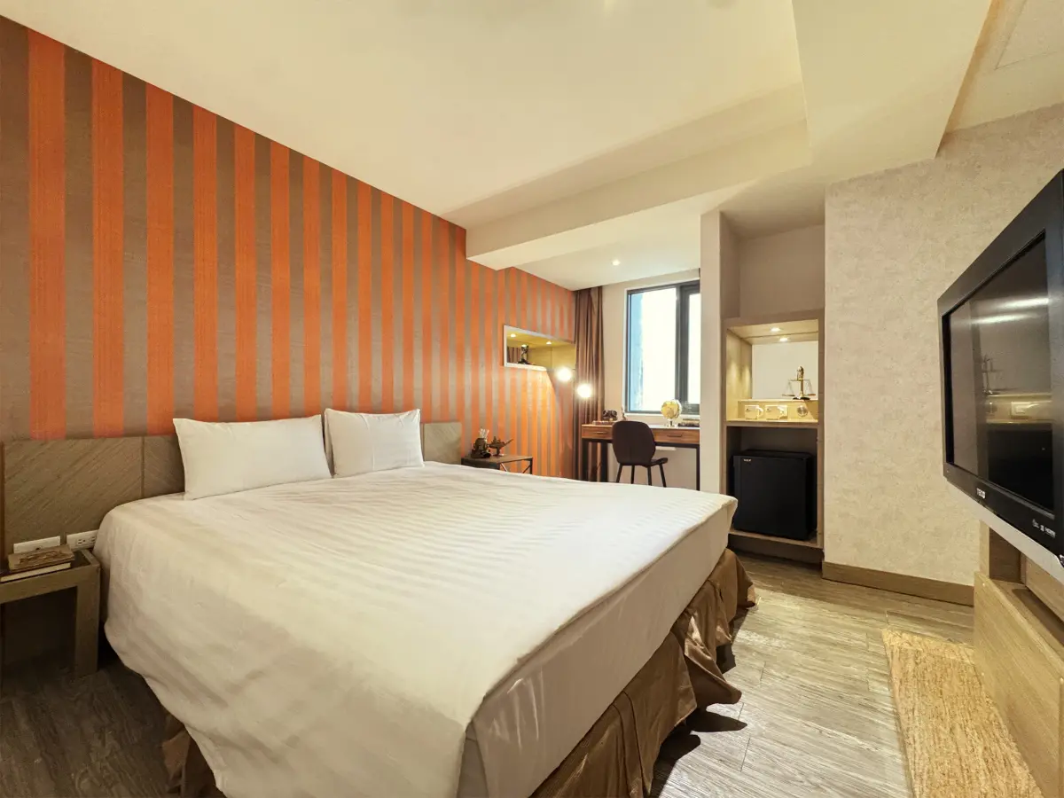 ▲花蓮推出全新旅宿品牌「偵探寓所 MAZOR HOTEL」，館內設有8種房型，目前優惠價雙人連住兩晚才1956元，等於每人每晚500元不到。（圖／偵探寓所提供）