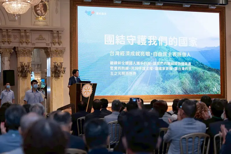 ▲總統賴清德6月出席「國際扶輪社3490地區第九分區聯合例會」並進行「團結國家十講」第一講談「國家」。（圖／總統府提供）