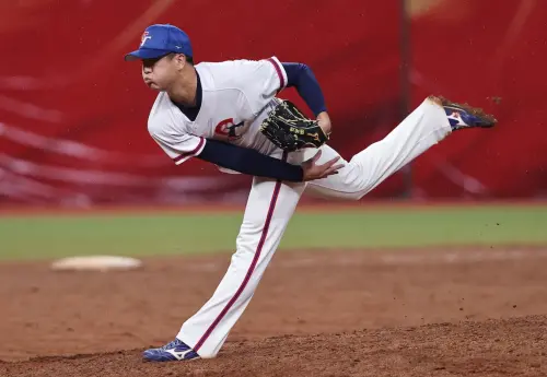 亞錦賽／張峻瑋飆158公里火球、球威超殺　球迷：有曾峻岳的影子
