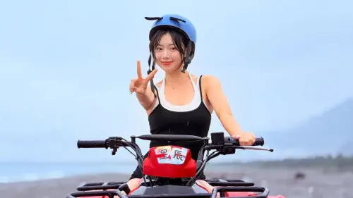 ▲味全龍啦啦隊女神金娜妍在韓國驚傳車禍，雖然檢查無大礙，仍因脖子疼痛與高燒難耐需治療，不過即便身體不適，她仍在社群暖心祈福台灣，盼花蓮平安度過颱風，引發粉絲心疼與打氣。（圖／翻攝自金娜妍Threads@naaa_.y）